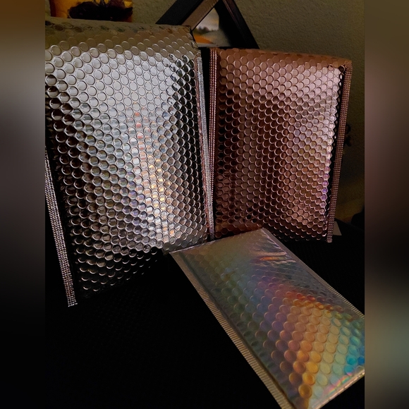 NWT - 15ct. Bubble Mailers Mix Set 8x10/5x8 RoseGold And Silver ✨️PRICE FIRM✨️ - Picture 2 of 4